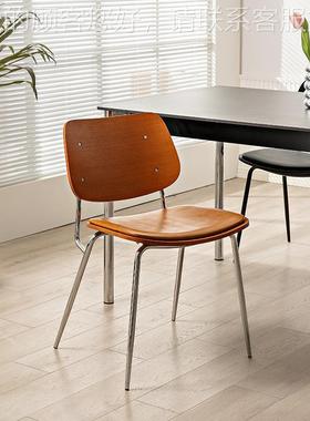 北欧现代Y836靠简约实小木软包椅ns家用户型背餐椅卧室i复古椅子