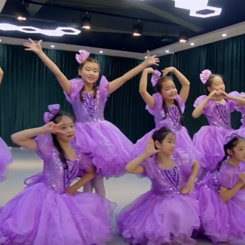 奇妙的惊喜演出服六一幼儿园儿童啦啦操演出蓬蓬纱裙可爱公主紫色