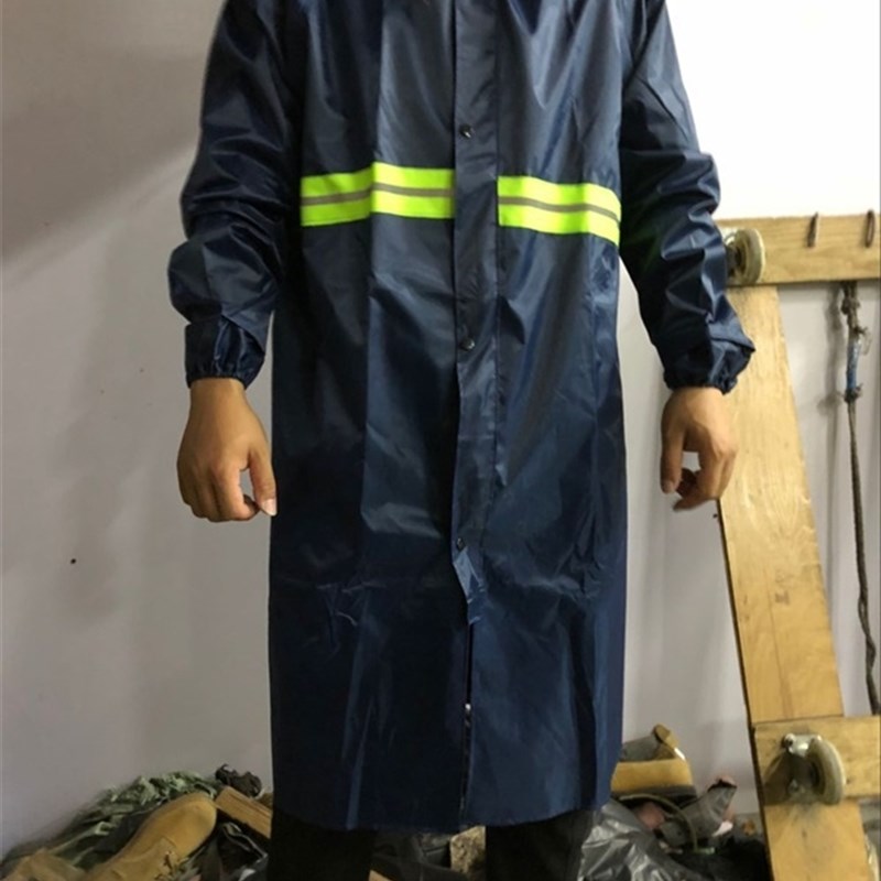 牛津布雨披一体 长装雨衣 防雨防汛防水衣 纽扣式外卖防水装披风