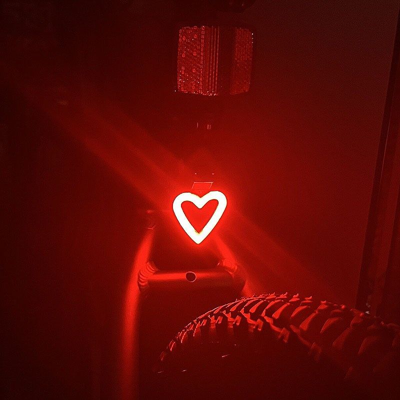 儿童山地自行车装饰小配件闪烁夜骑心形警示后尾灯充电Z款骑行装