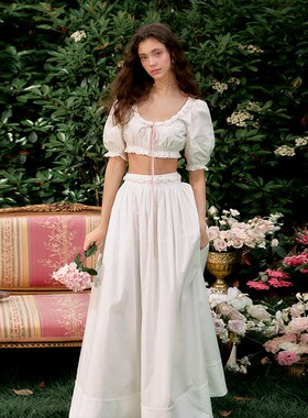 小丽 香草甜霜超火夏装一整套辣妹时尚套装两件套短袖白色连衣裙