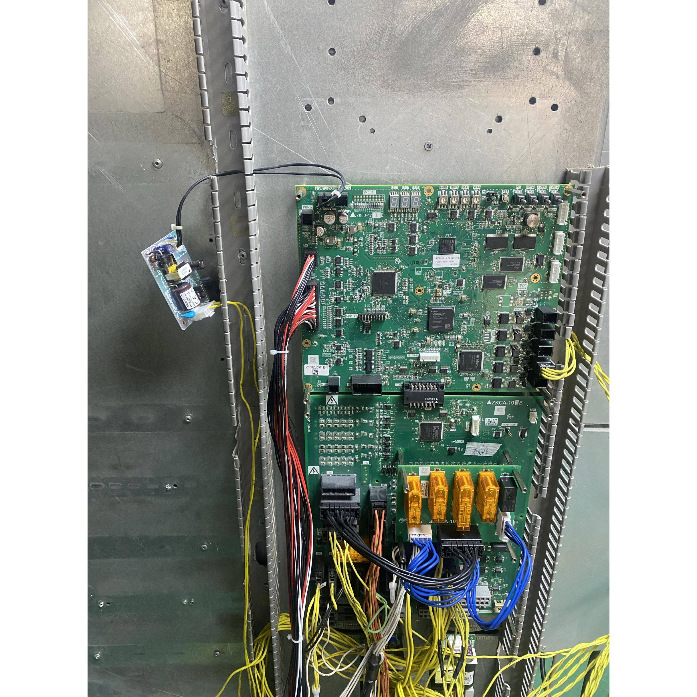 三菱电梯凌云PRO变频器主板驱动板ZKCD-121A TYPE ZCIP-LZD1 维修