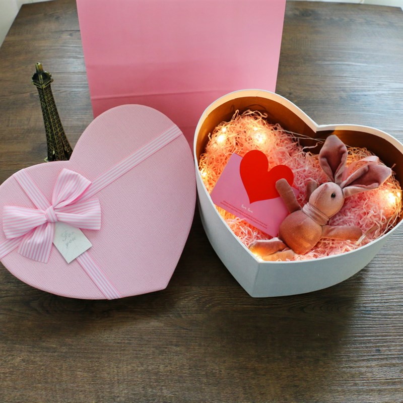 心形礼物盒空盒子超大号爱心盒子衣服礼品盒包装盒围巾礼盒情人节