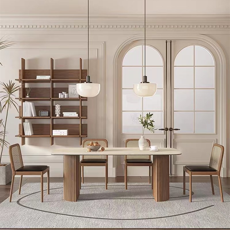 法式复古餐桌椅洞石椭圆形极简家用小户型岩板奶油风餐桌