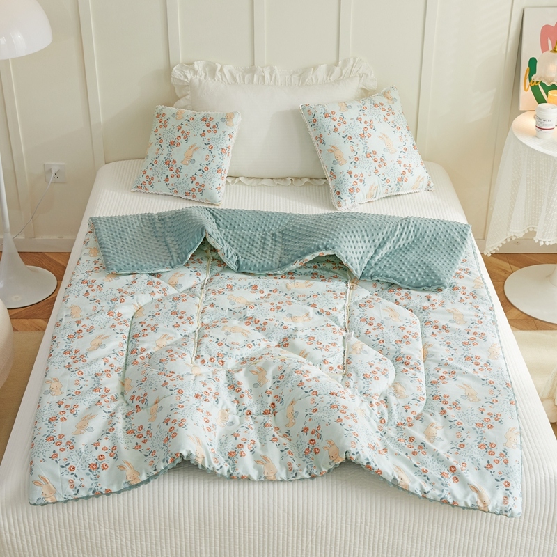 纯棉两用抱枕被子秋冬双面办公室豆豆绒午睡被靠垫被全棉汽车被厚