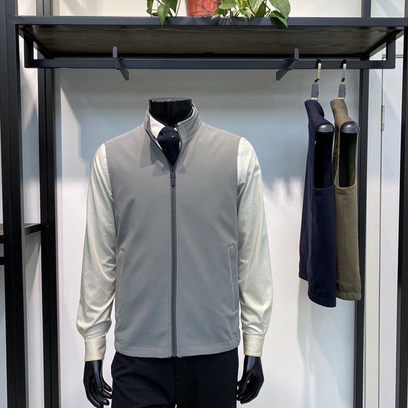 两面穿25年春季新品男士马甲上衣牛奶丝面料商务休闲背心外套领佐