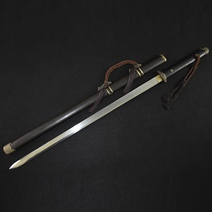 龙泉市刀剑刻花素装唐剑工艺一体宝剑手工锻打影视刀具收藏未开刃