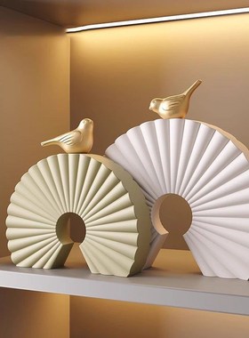 喜上眉梢高级感艺术摆件轻奢高档客厅电视柜软装饰品乔迁新居礼物