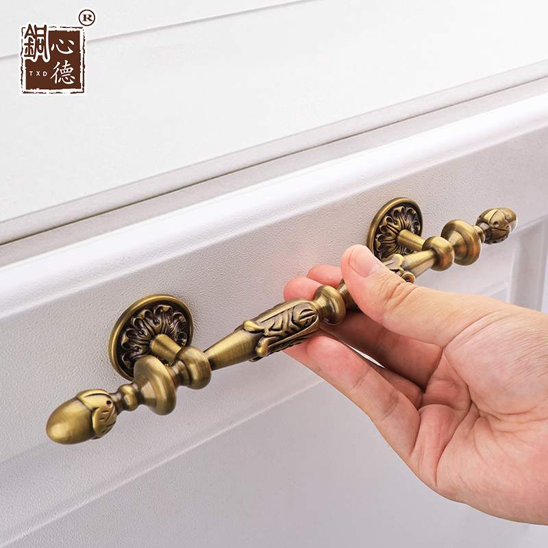 美式黄铜雕花柜门把手欧式宫廷风复古轻奢抽屉把手衣柜整体橱柜门