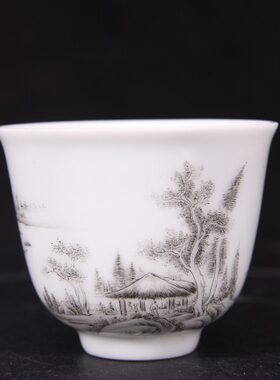 大清雍正年制粉彩墨彩山水纹酒杯茶杯
