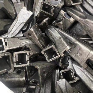 三一挖掘机斗齿55 60 75 135 195 205 215 245耐磨锻造牙齿破冰齿