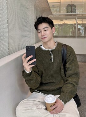 绿色白边圆领毛衣针织衫男生秋冬季羊毛混纺202R4新款上衣休闲宽