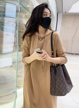法式时尚哺乳装气质连帽卫衣秋冬季外出连衣裙女产后喂奶衣辣妈款