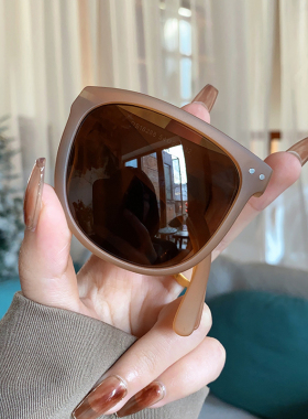 茶色折叠墨镜女士2023新款气垫太阳眼镜偏光开车专用近视镜带度数