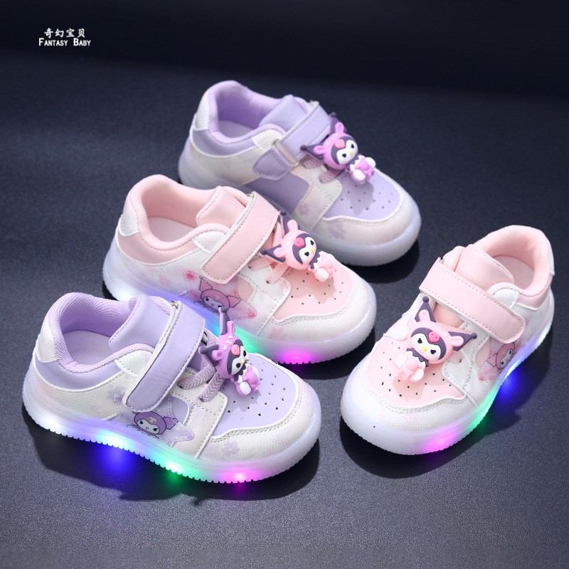 一岁库洛米鞋子女童发光鞋亮灯软A底学步鞋宝宝板鞋幼儿园小童鞋2