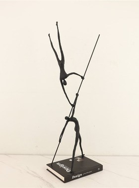 北欧创意金属伸缩杆人物摆件卧室客厅样板房电视柜办公室家居装饰