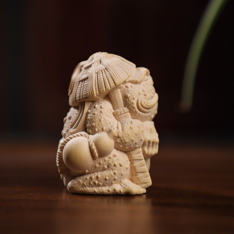 黄杨木蛤蟆大侠客手把件金蟾剑客木雕手玩把件文玩家居小摆件挂件