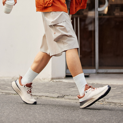 李宁正品SOFT PLUS男子轻质回弹低帮减震耐磨潮流休闲鞋AGLU087