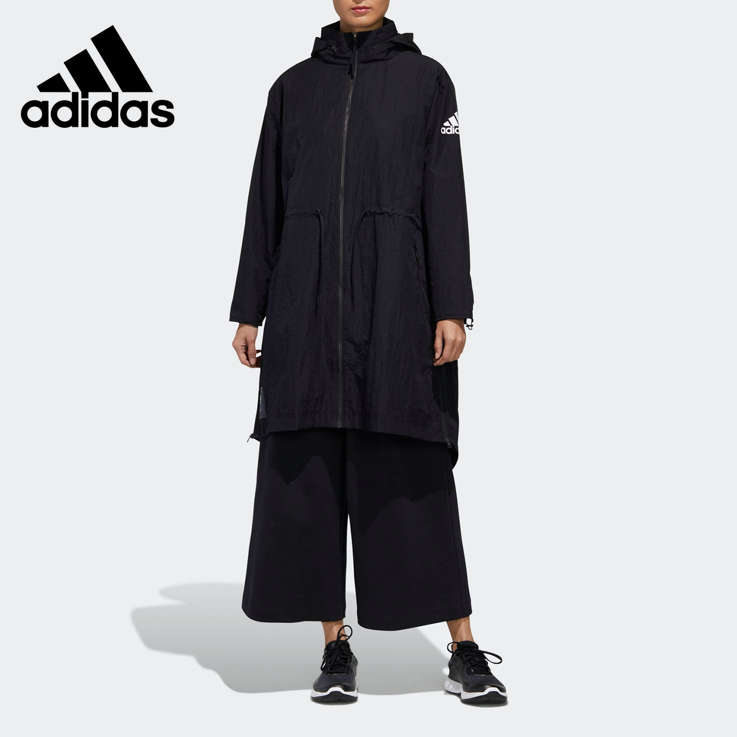 Adidas/阿迪达斯正品 当季新款女子运动夹克时尚耐磨外套 FM9300
