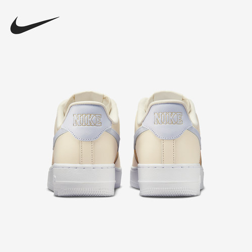Nike/耐克正品Air Force 1女士透气轻盈经典板鞋IH7352-001