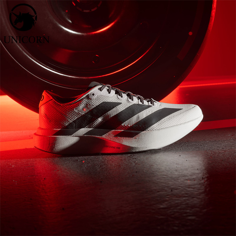 Adidas/阿迪达斯正品奥迪F1车队男士低帮缓震运动跑步鞋KJ3670