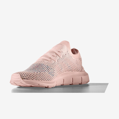 Adidas阿迪达斯正品Swift Run女减震防滑轻便BOUNCE跑步鞋CG4134