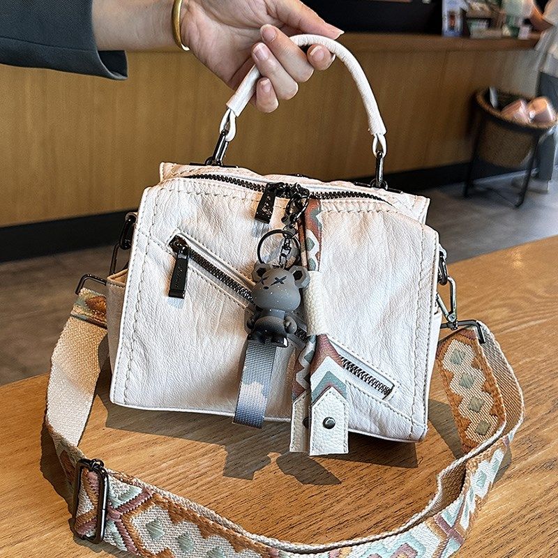 2024新款时尚手提包高级感女包背包休闲斜挎包小方包单双两用包潮,箱包皮具/热销女包/男包,小方包,淘宝优惠券,粉丝福利购,淘宝优惠卷