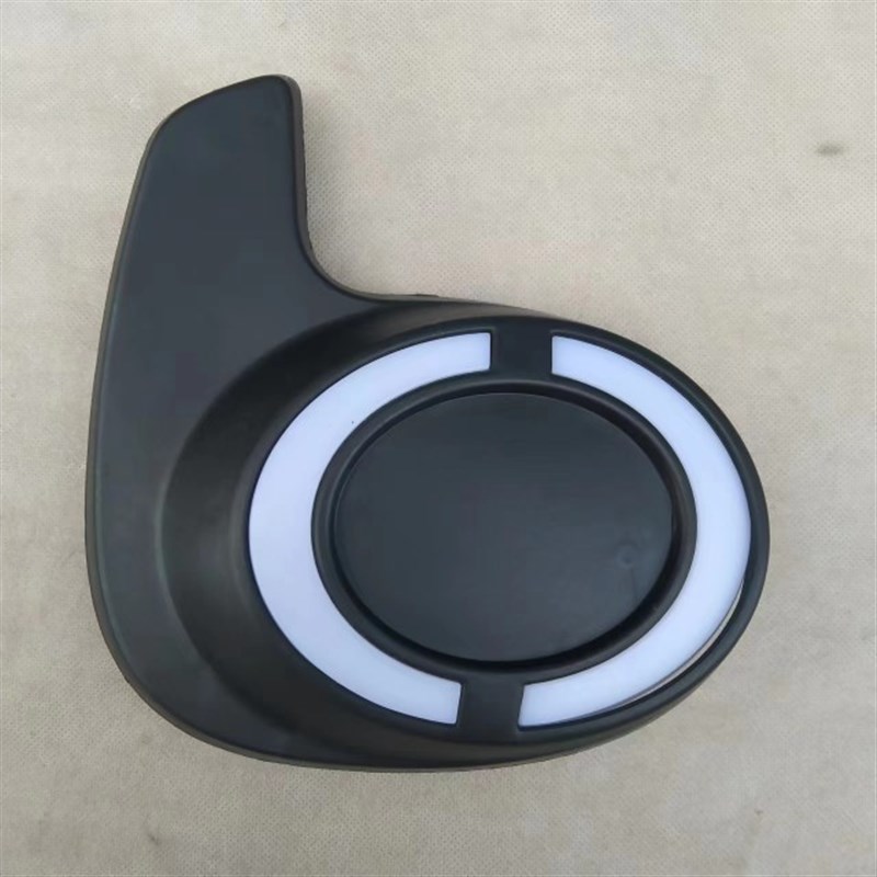 盛昊A2新能源四轮电动车老年代步篷车前雾灯片雾灯片装饰片反光片