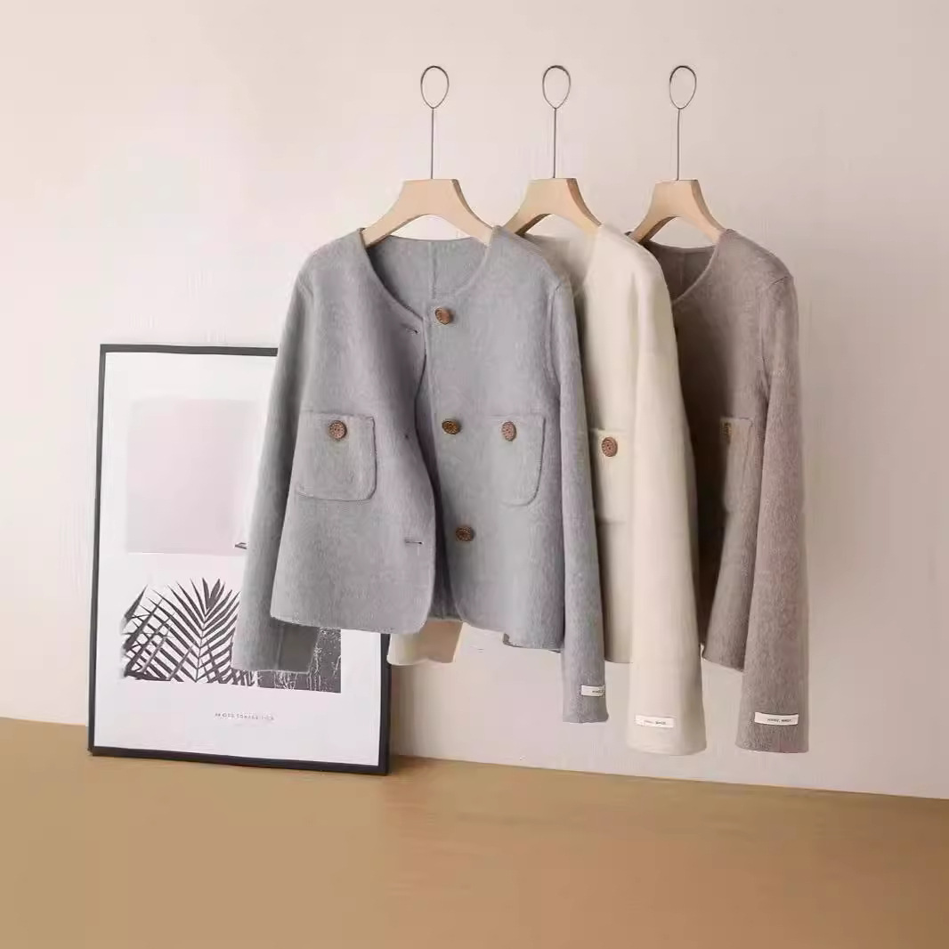 福利！纯羊毛双面呢圆领