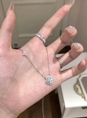 幸运闪钻四叶草项链女轻奢小众高级感爆闪锁骨链生日礼物