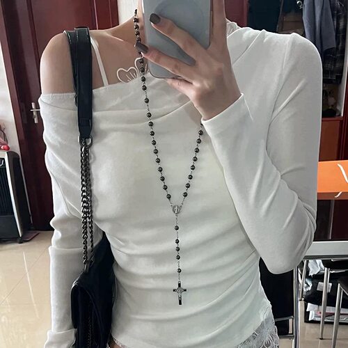 暗黑哥特风y2k黑色串珠十字架长款项链女小众辣妹设计感锁骨链