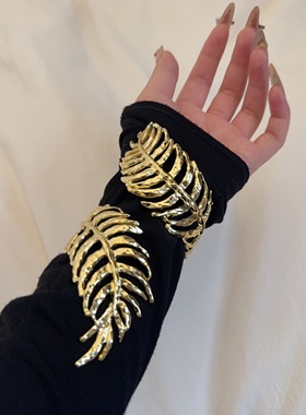 夸张金色树叶螺旋开口高级感手镯