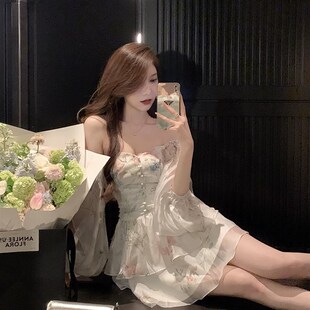 法式一字肩长袖碎花连衣裙女春秋小个子高级感气质收腰仙女蓬蓬裙