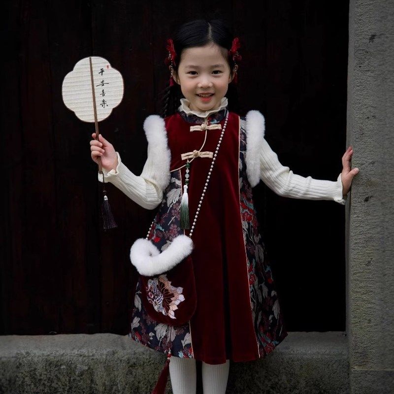 新款中国风女童红色背心裙子2025秋冬儿童马甲小女孩旗袍拜年礼服