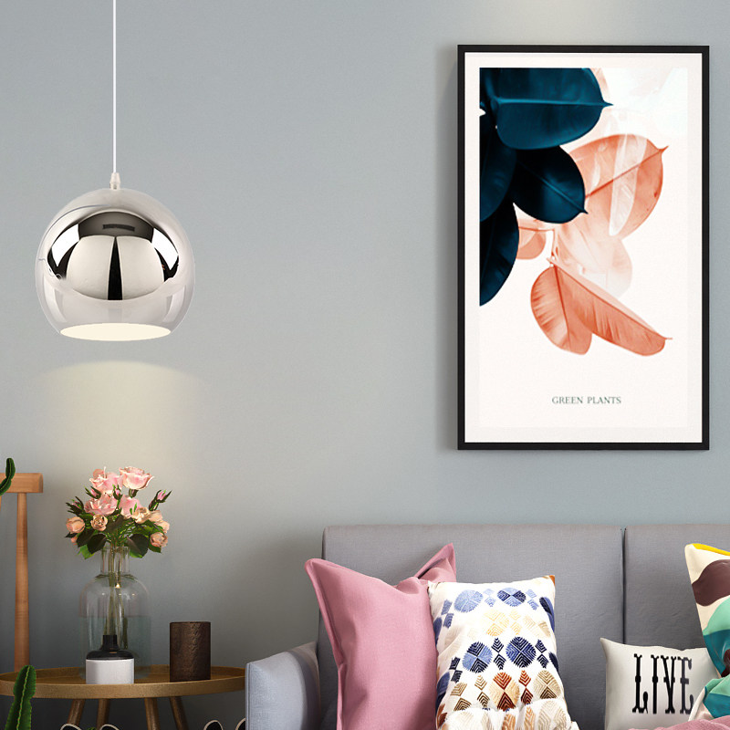 轻奢络色电镀银色圆球吊灯餐吊灯创意个性单头银色吧台奶茶店灯罩