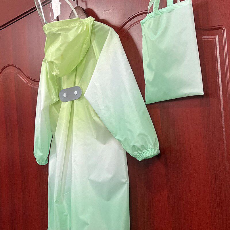 22新款渐变色学生上学雨衣长款轻薄速干防水儿童便携式书包雨披