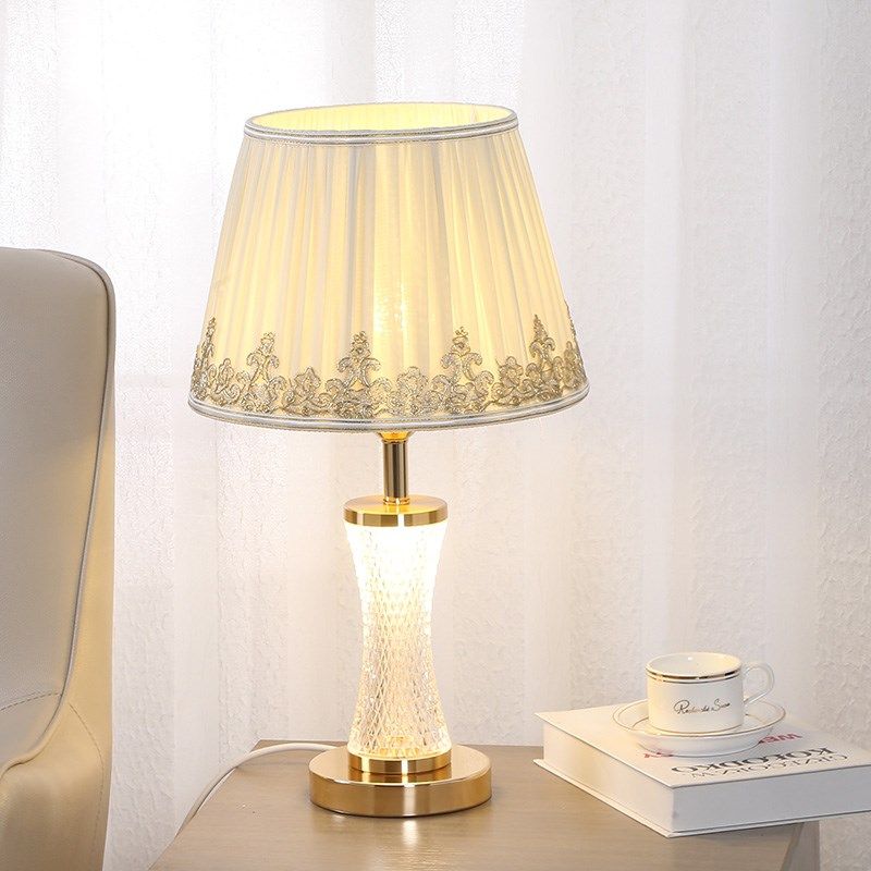 北欧轻奢台灯卧室床头玻璃房间温馨可调光客厅装饰灯饰高级感灯具