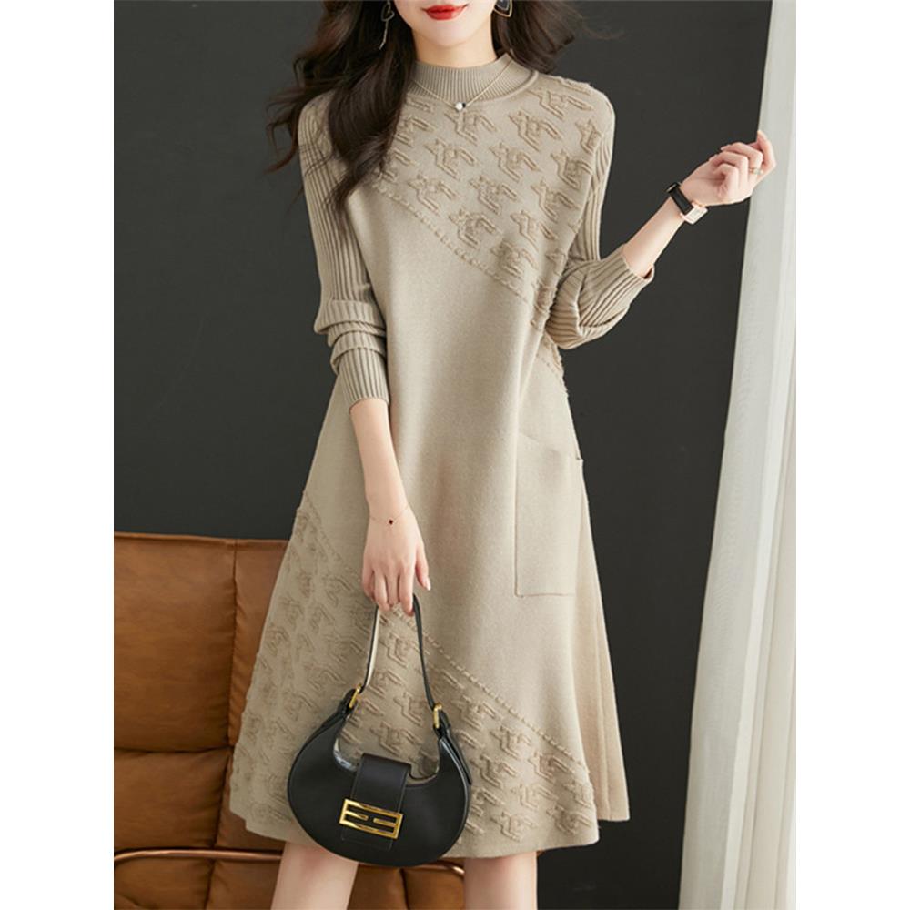 2025秋冬新款半高领打底针织裙慵懒风口袋套头中长款毛衣连衣裙女