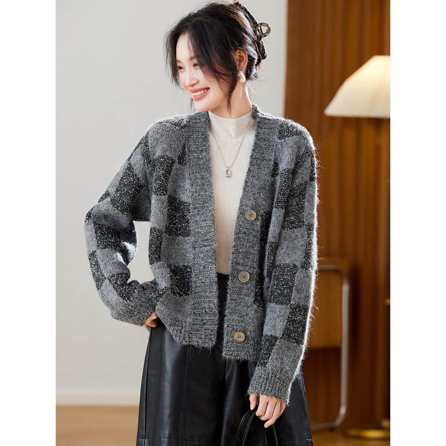 独特漂亮的初冬外套女加厚秋冬装2025新款上衣女洋气百搭针织开衫