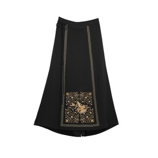 布符2024年秋黑色绣花马面裙裤中式国风复古气质时尚女款显瘦裙子