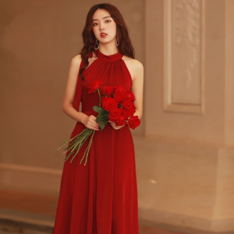 法式复古无袖挂脖连衣裙温柔风长裙气质红裙子收腰大摆礼服裙夏季