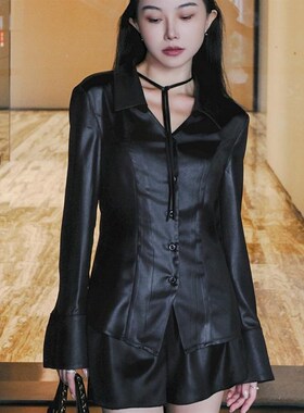 MOONA黑色衬衣女哑光仿皮质感缎面V领垂感收腰修身高级感百搭上衣