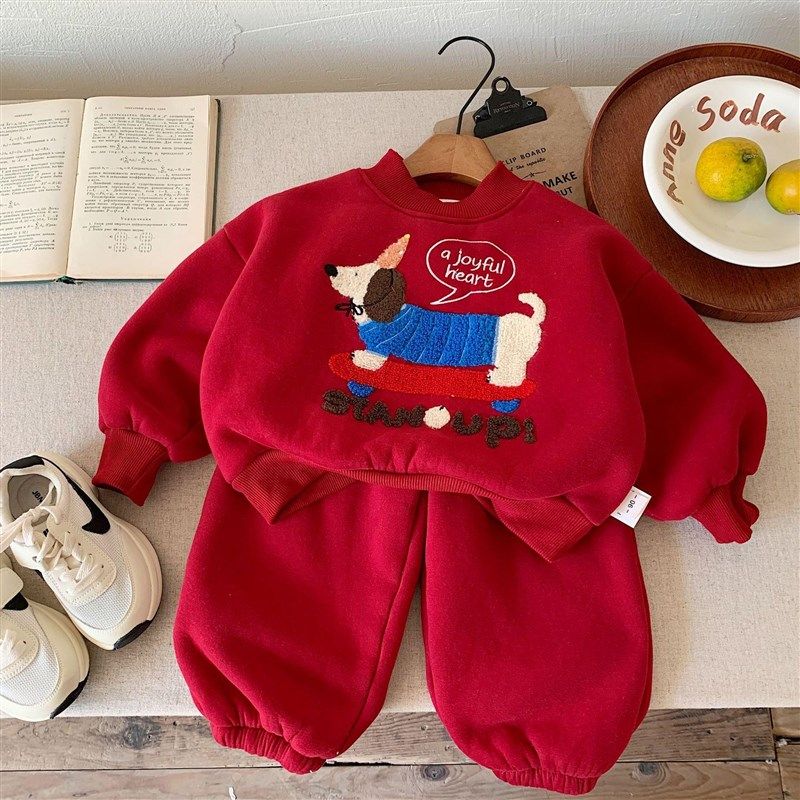 儿童新年套装加绒冬季款男童红色衣服小狗裤子宝宝过年卫衣女喜庆