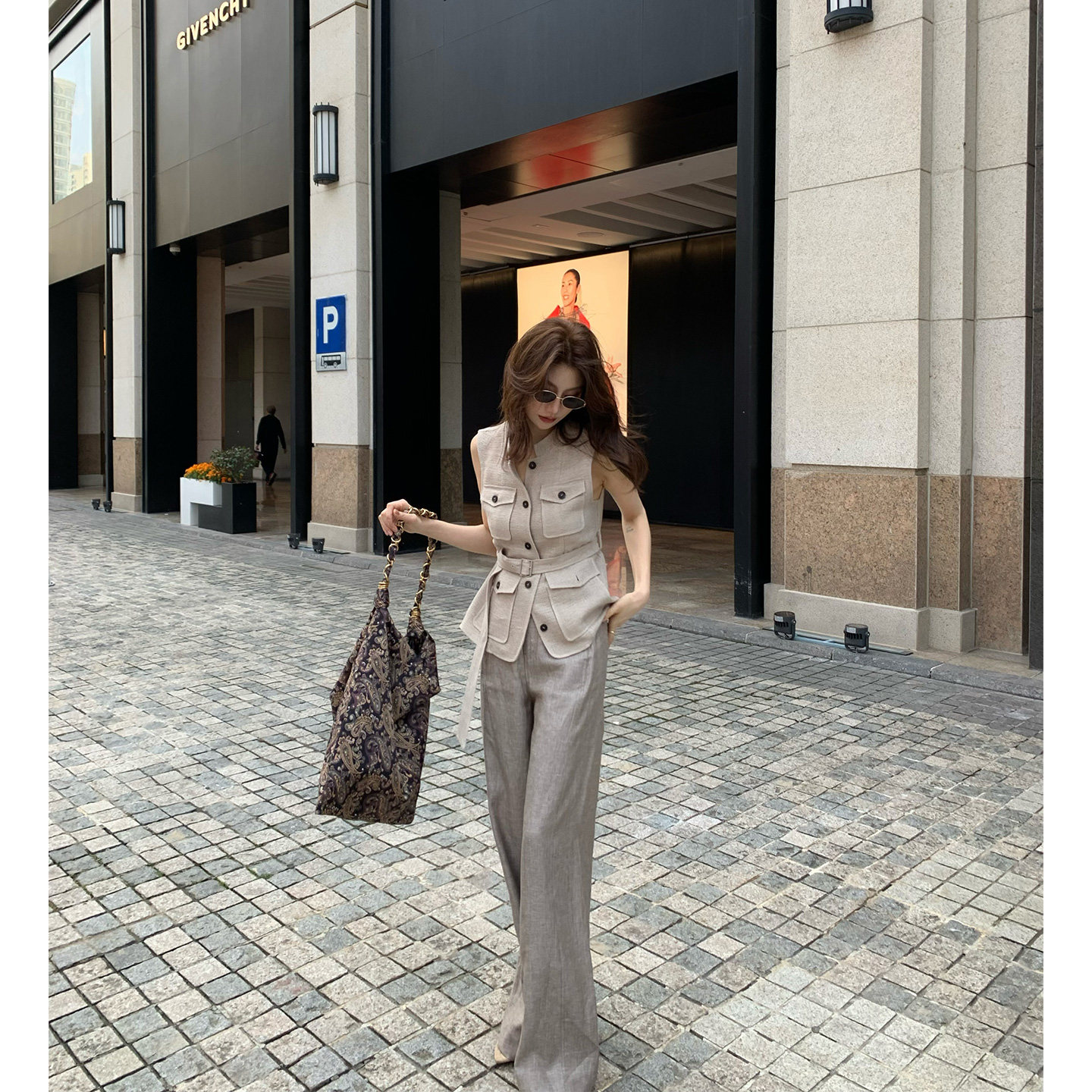 AloneSavor龙喜儿 奢感老钱风亚麻亮丝收腰马甲Z592 - 实物图