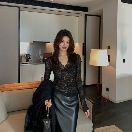 Alone Savor龙喜儿法式优雅蕾丝镂空小衫V领花边长袖修身上衣J208