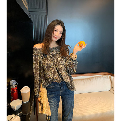 Alone Savor龙喜儿 法式度假风一字领衬衫荷叶边喇叭袖女衬衫M879