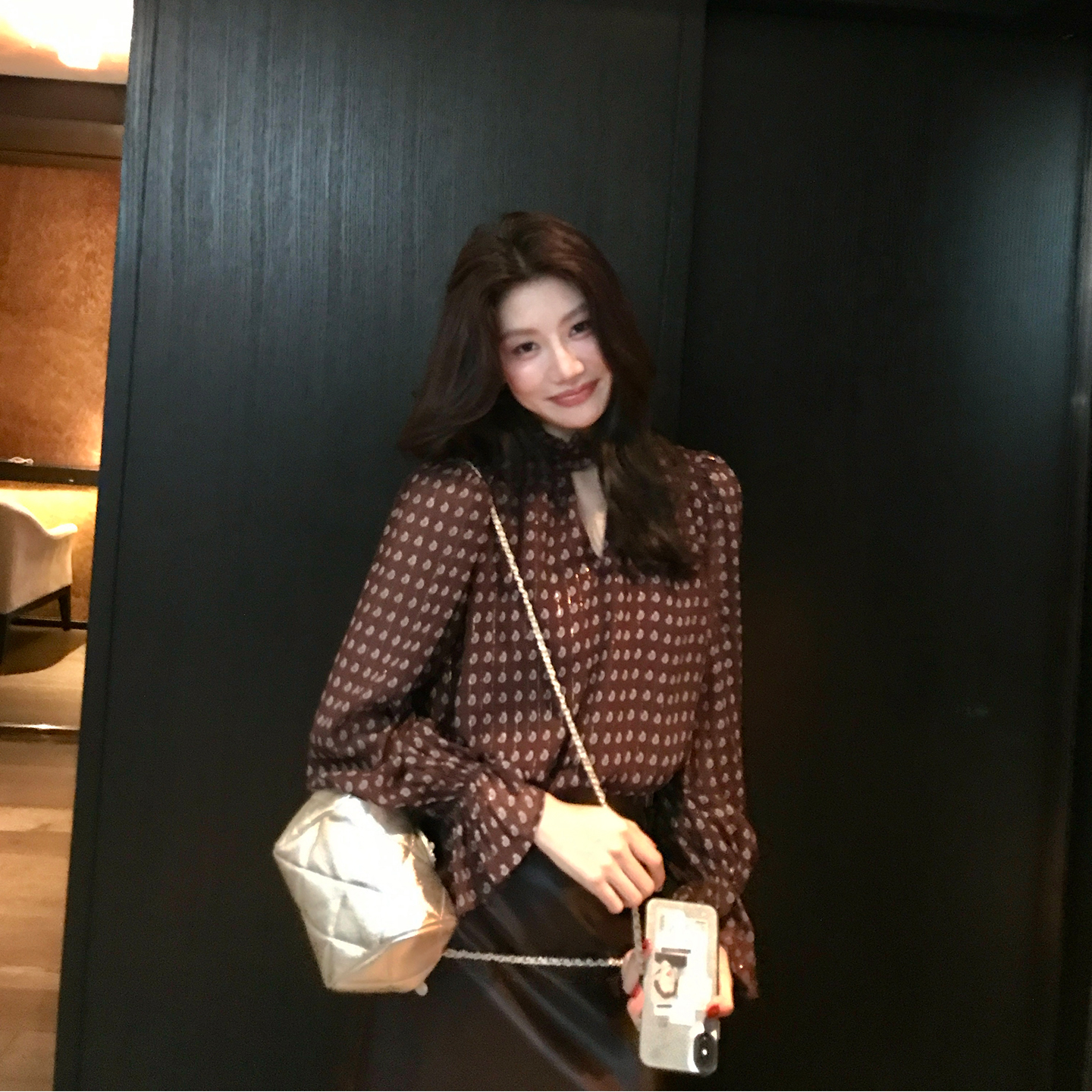 Alone Savor龙喜儿 复古定制印花设计小衫V领喇叭袖蕾丝上衣T593