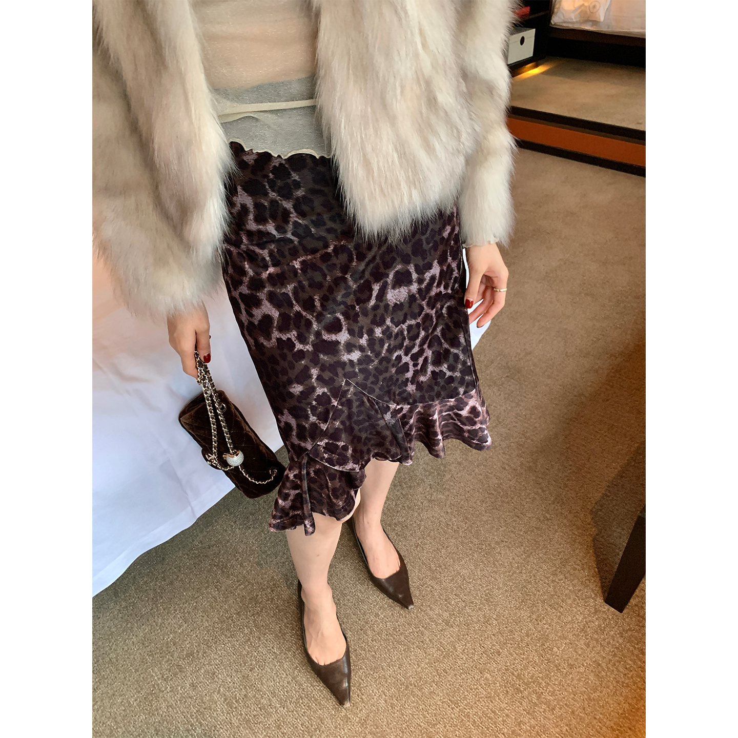 Alone Savor龙喜儿 轻熟风豹纹印花半身裙不规则高腰女士长裙J601