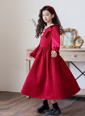 女童红色连衣裙2024洋气秋冬装灯芯绒长袖公主裙复古中大童长裙子