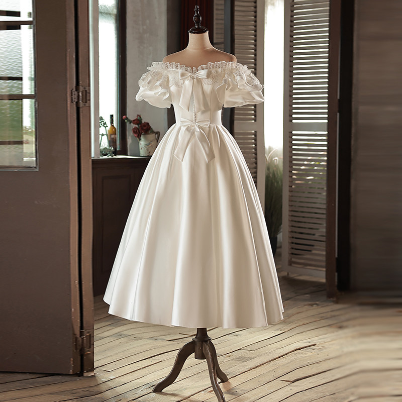 法式高级感小个子缎面轻婚纱新娘敬酒服在逃公主生日港风礼服白色